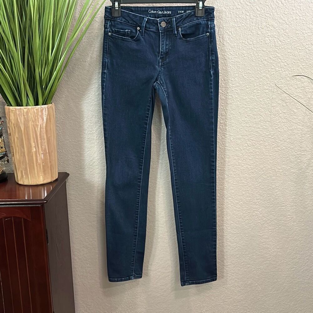 B9/3 Calvin Klein denim blue jeans ultimate skinny size 2×30